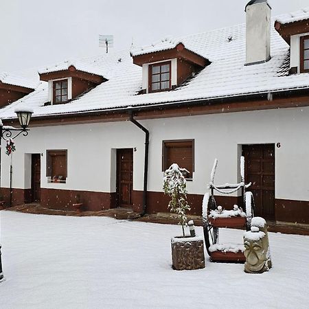 Zámecký penzion Rotunda Břeclav Exteriér fotografie