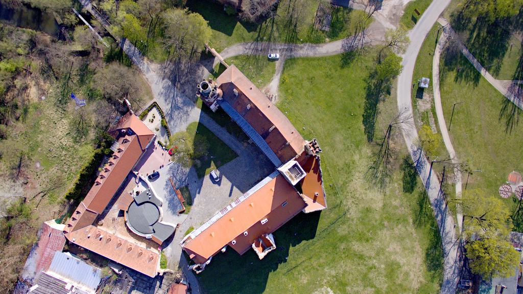 Zámecký penzion Rotunda Břeclav Exteriér fotografie